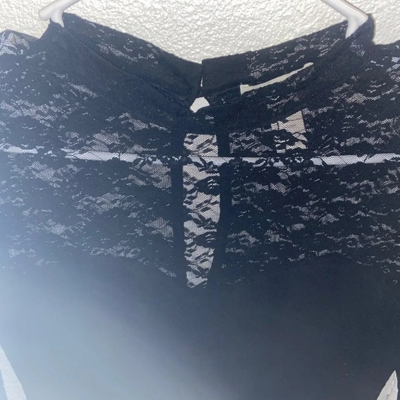 Top - Picture 5 of 9